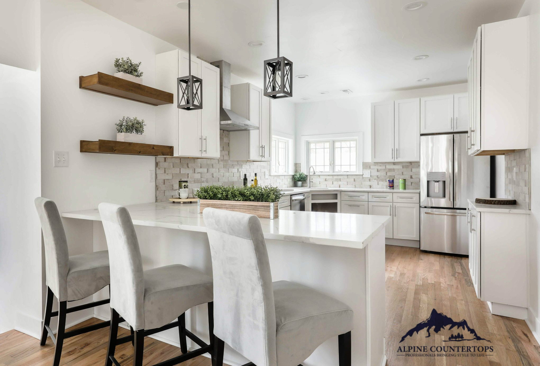 Countertop and interior photo 25 from Alpine